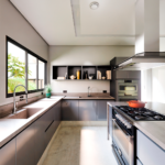 JANELA DE ALUMÍNIO DE CORRER LATERAL 3 FOLHAS MÓVEIS COM FECHO EMBUTIDO - P9341.0